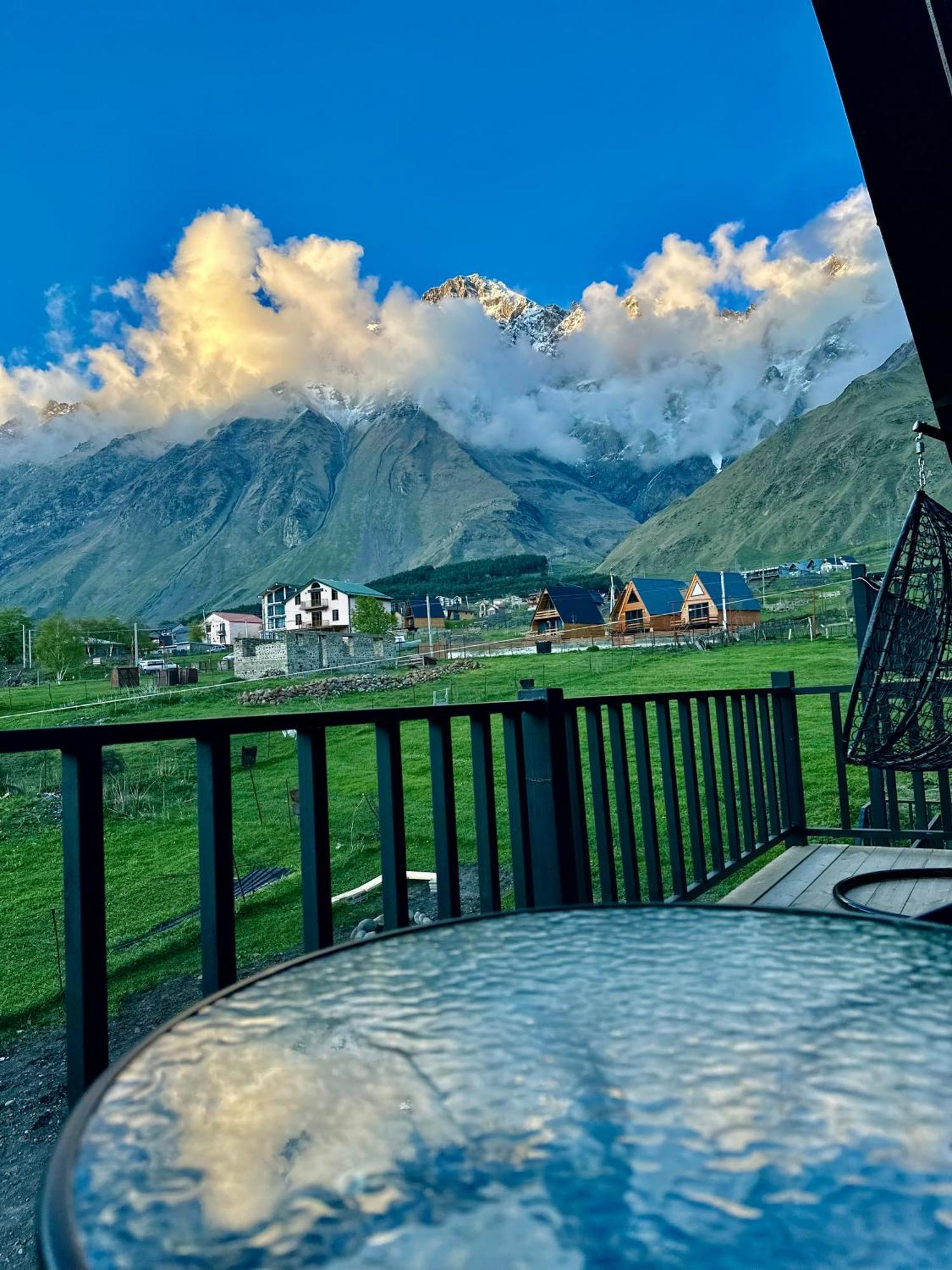Royal Cottages كازباجي المظهر الخارجي الصورة